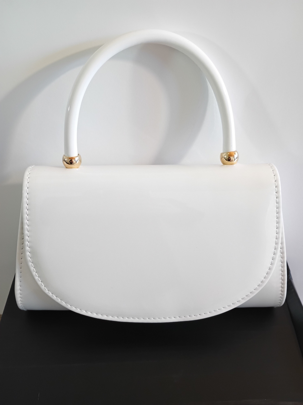 Elegant White Top-Handle Women’s Bag